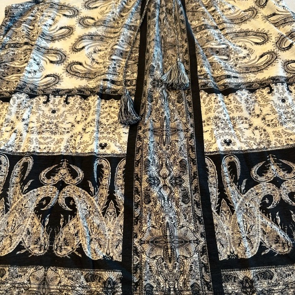 NWOT Lucky Brand Black and White Sleeveless Top Size Large - Picture 2 of 7